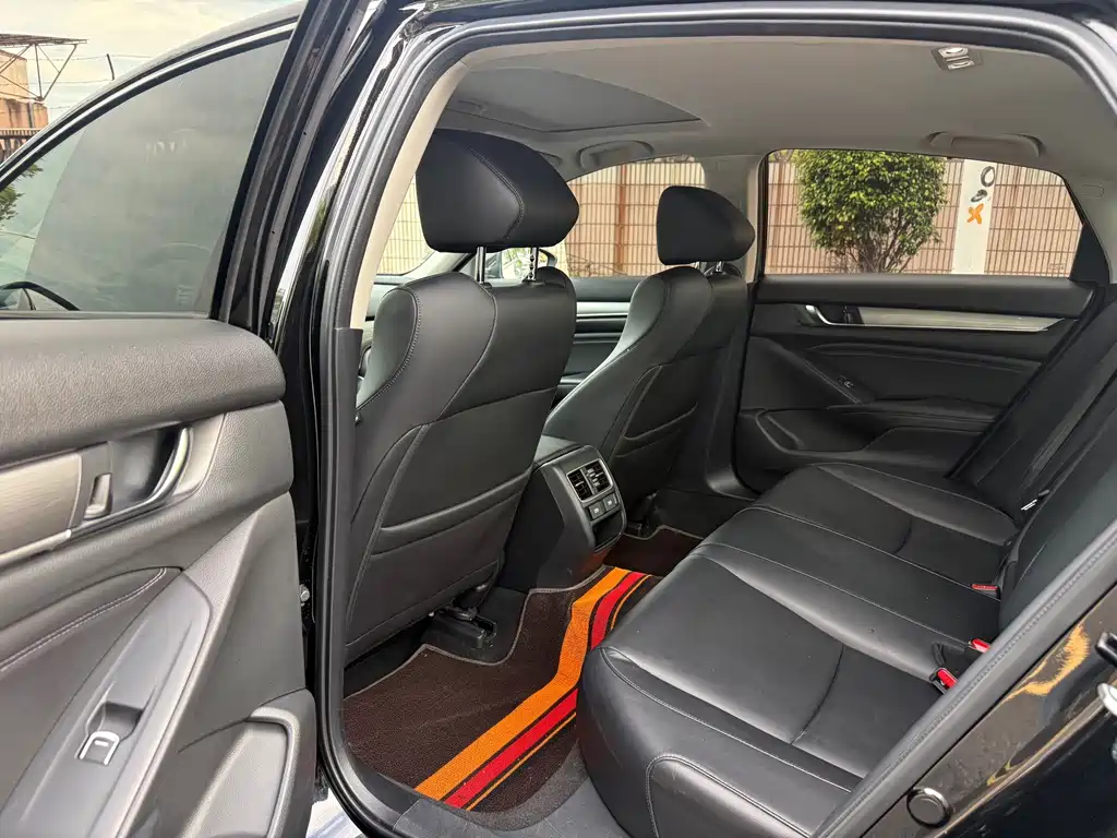 Honda Accord — миниатюра 5