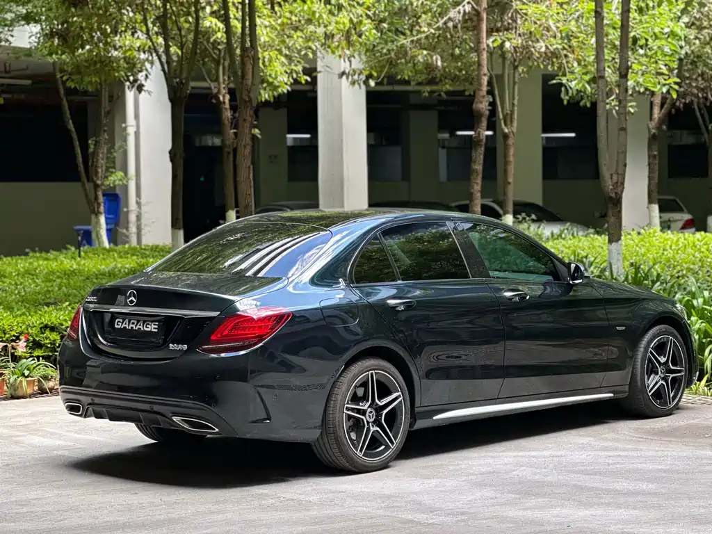 Mercedes-Benz C-Class — миниатюра 8