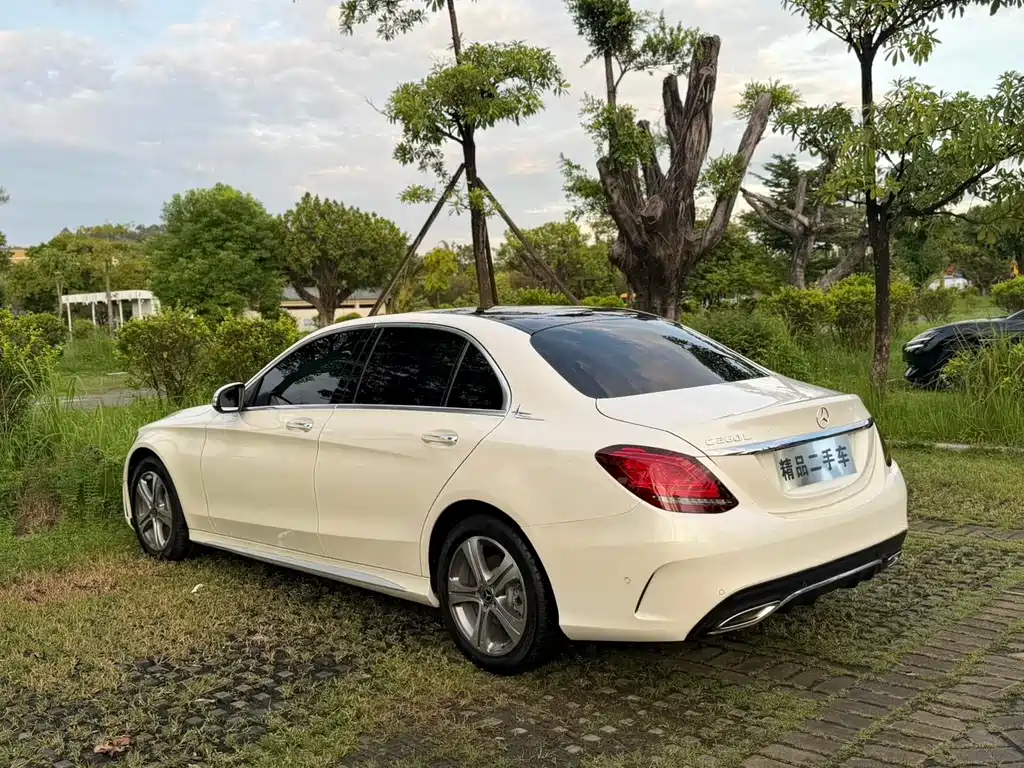 Mercedes-Benz C-Class — миниатюра 7