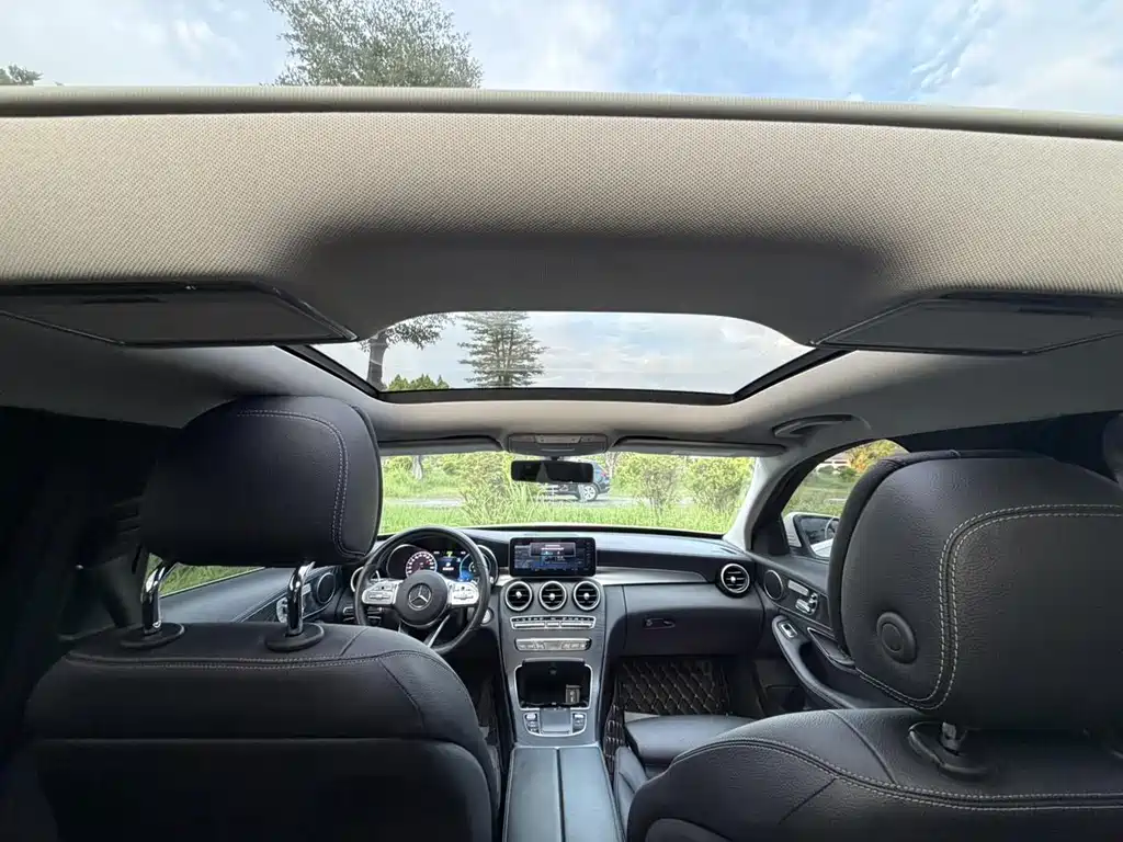 Mercedes-Benz C-Class — миниатюра 12