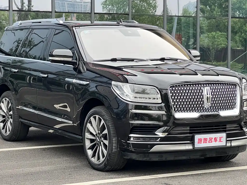 Lincoln Navigator — миниатюра 3