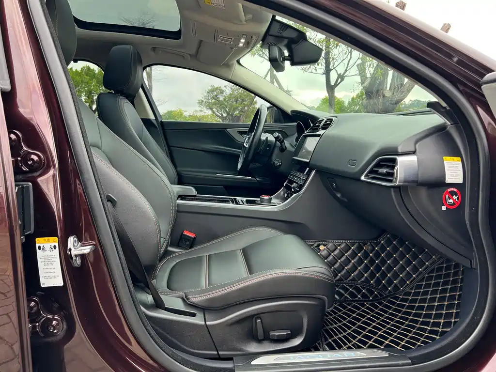 Jaguar XEL