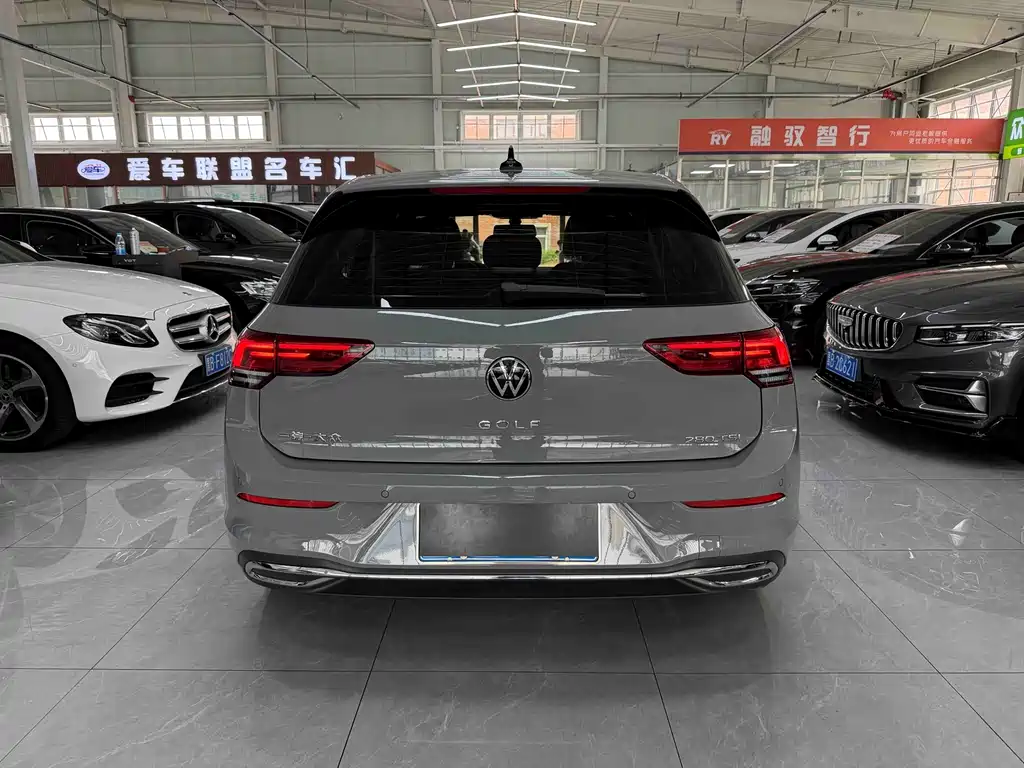 Volkswagen Golf 2023 280TSI DSG Pro
