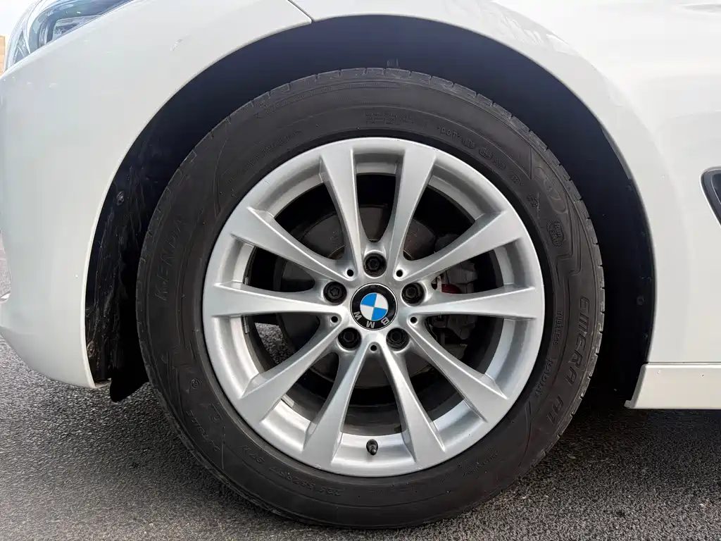 BMW 3 Series GT — миниатюра 9