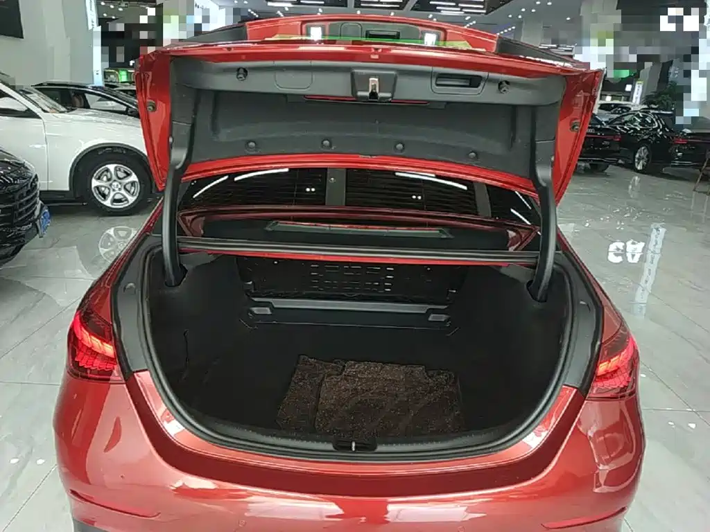 Mercedes-Benz C-Class — миниатюра 19