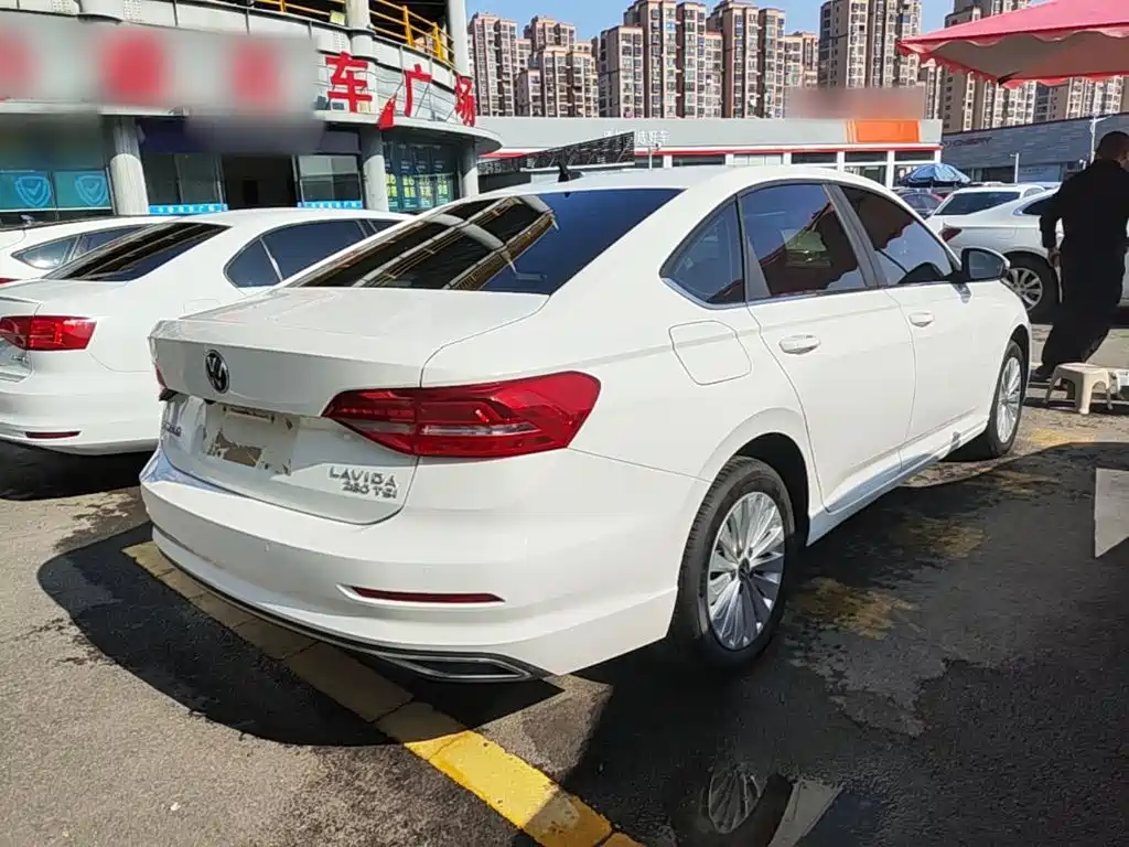 Volkswagen Lavida — миниатюра 7