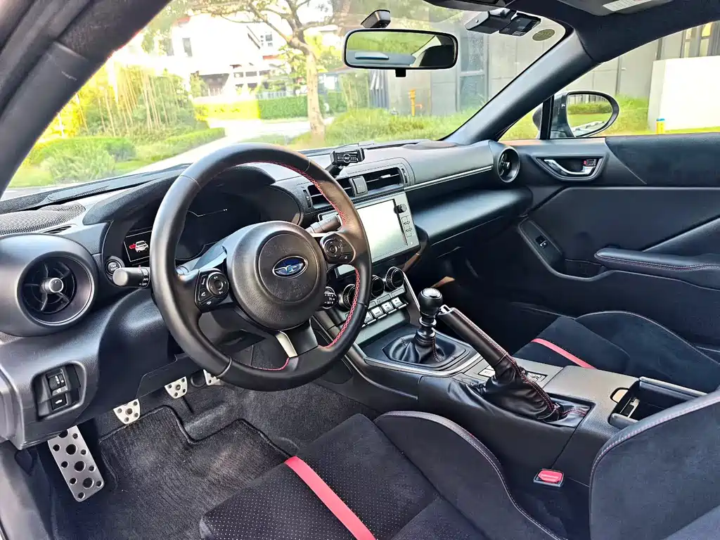 Subaru BRZ — миниатюра 10