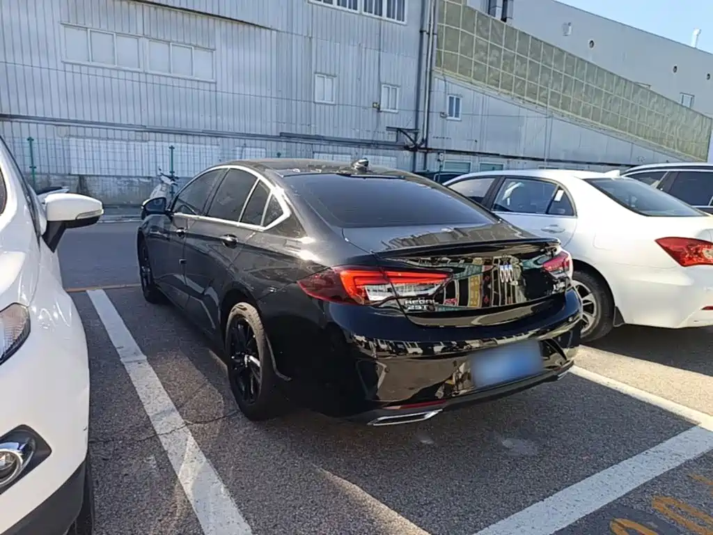 Buick Regal — миниатюра 5