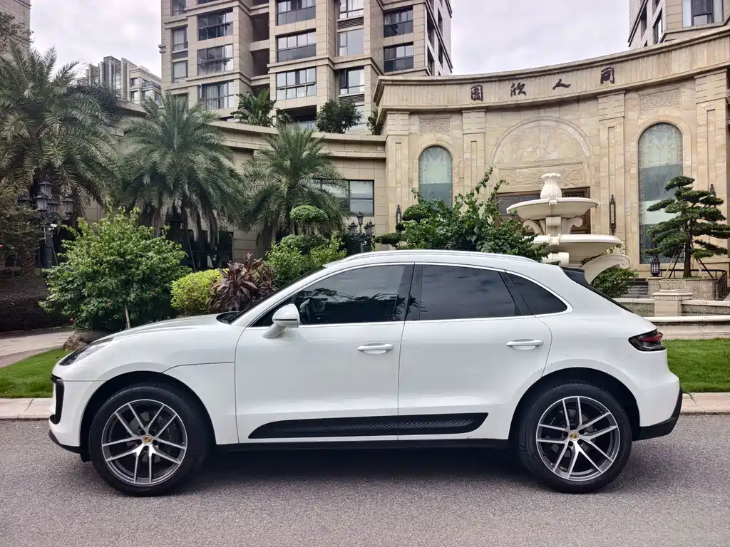 Porsche Macan — миниатюра 4