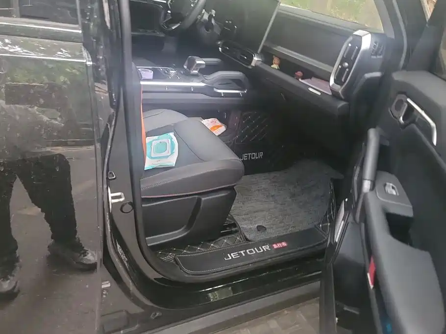 Jetour Traveller — миниатюра 8