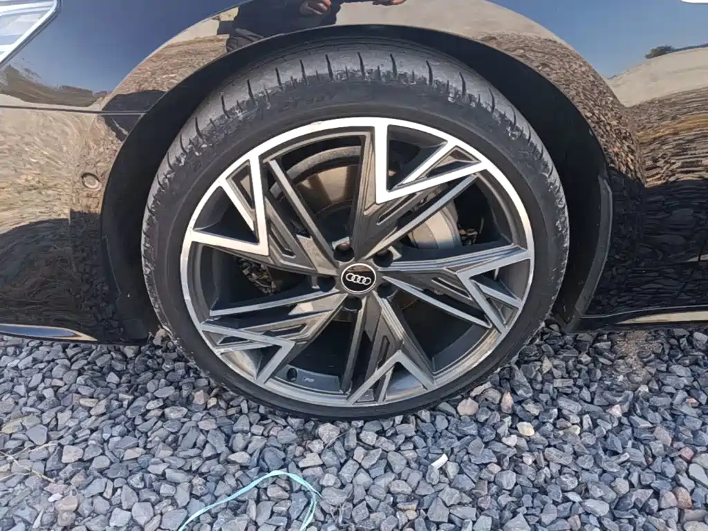 Audi A7L — миниатюра 23