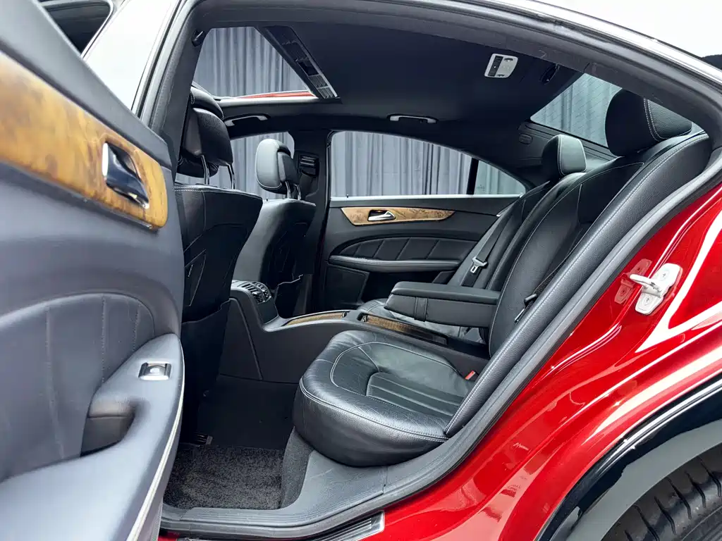 Mercedes-Benz CLS — миниатюра 10