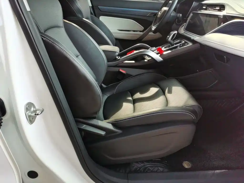 Geely Boyue — миниатюра 25