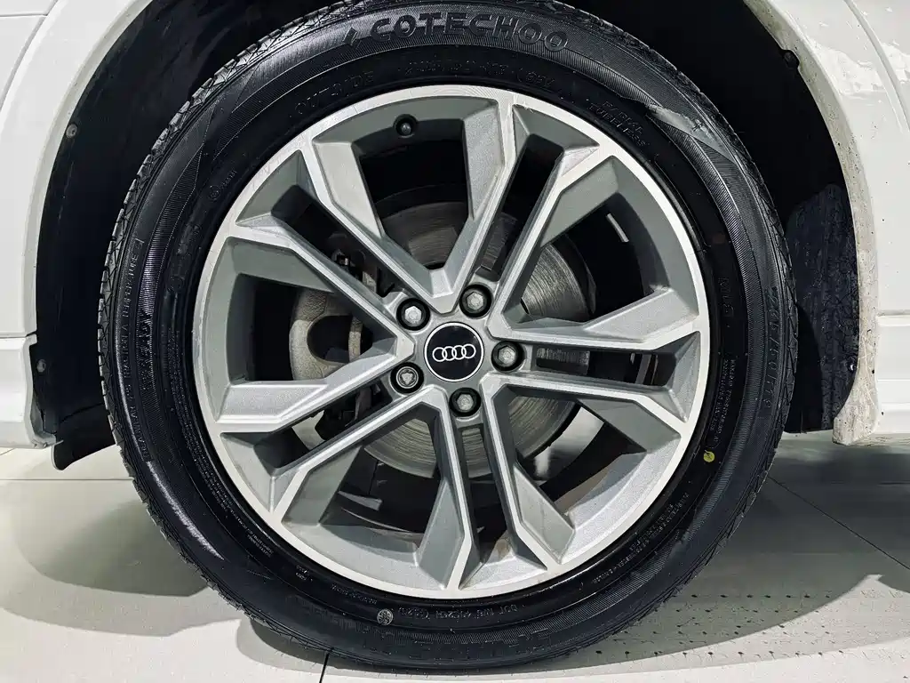 Audi Q3 — фотографии объявления, Фото 14