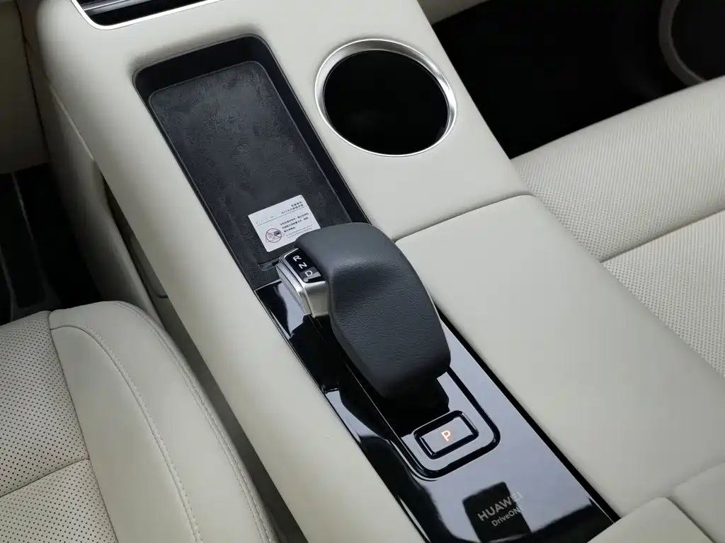 AITO Wenjie AITO M5 — миниатюра 13