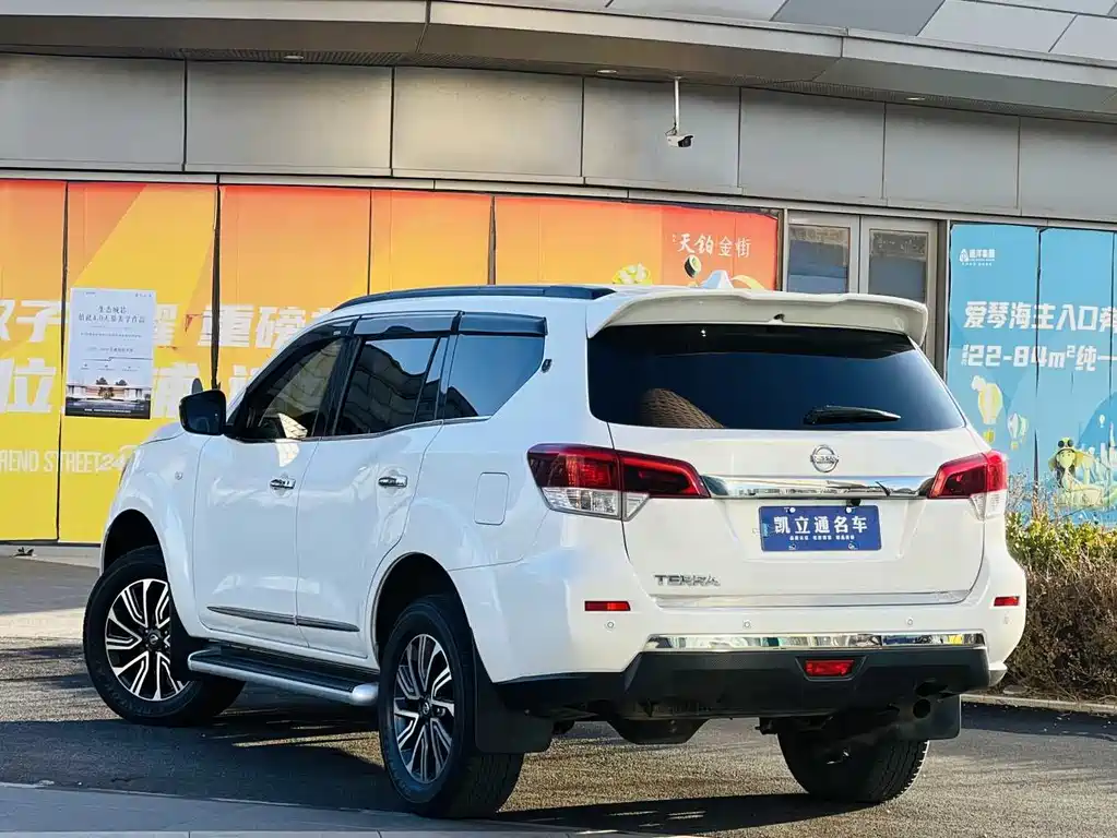 Nissan Terra 2018 2.5L AT Luxury