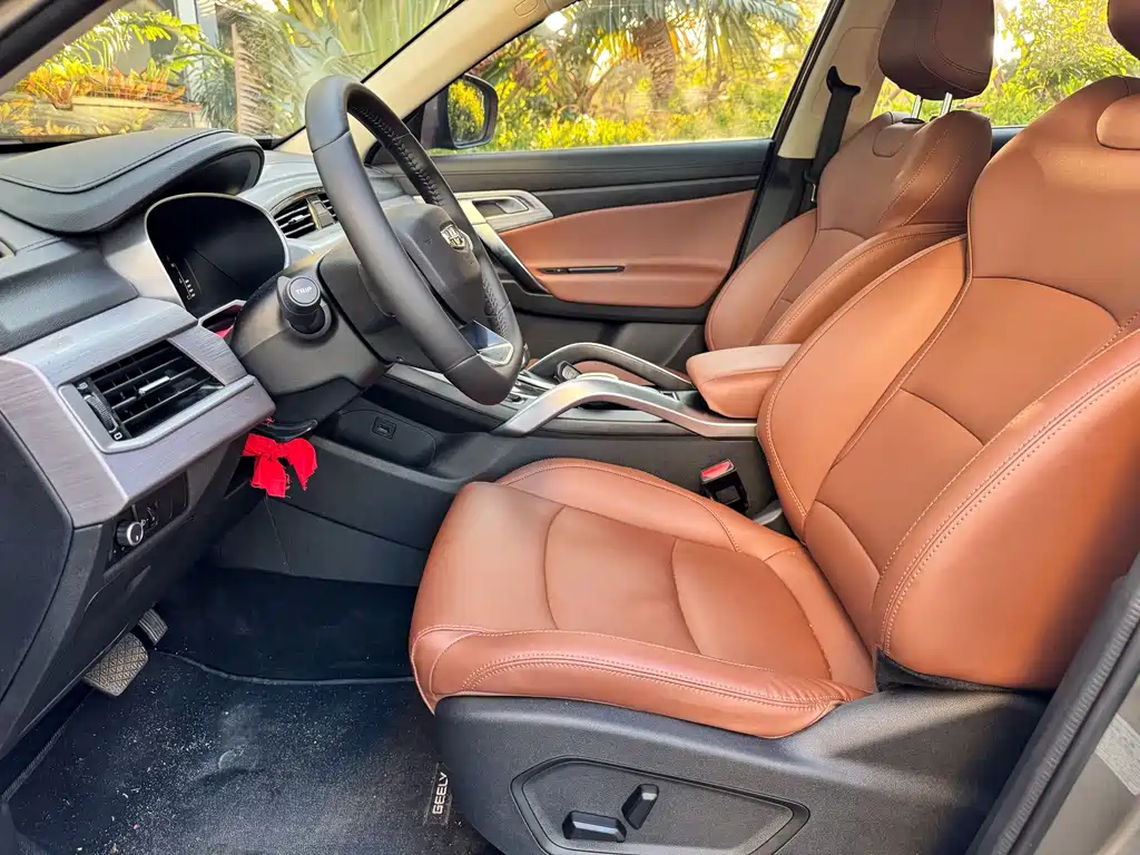 Geely Boyue — миниатюра 13