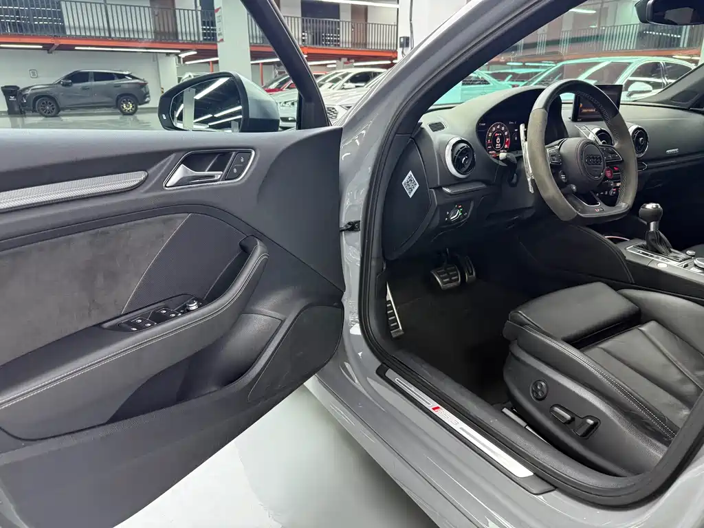 Audi RS 3 — миниатюра 5