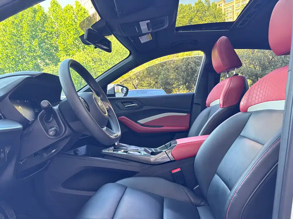 MG MG5 — миниатюра 7