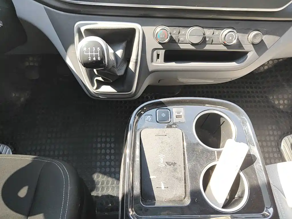 MAXUS V80 — миниатюра 14