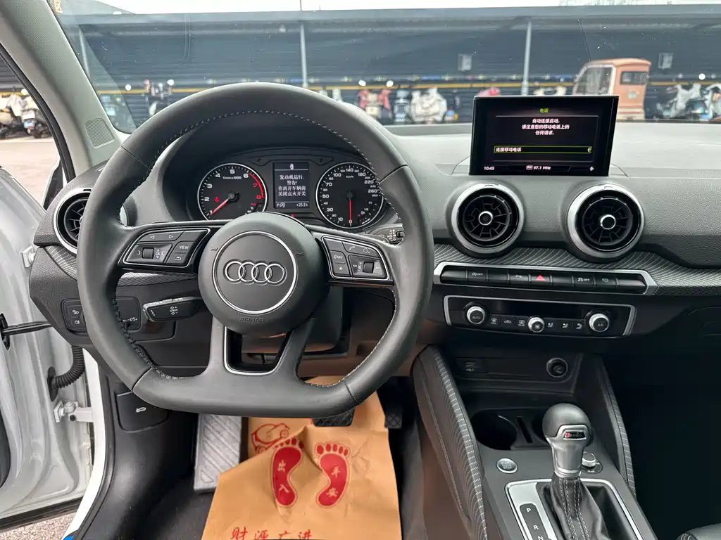 Audi Q2L — миниатюра 12