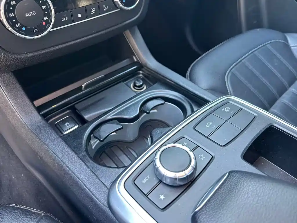 Mercedes-Benz GL-Class — миниатюра 17