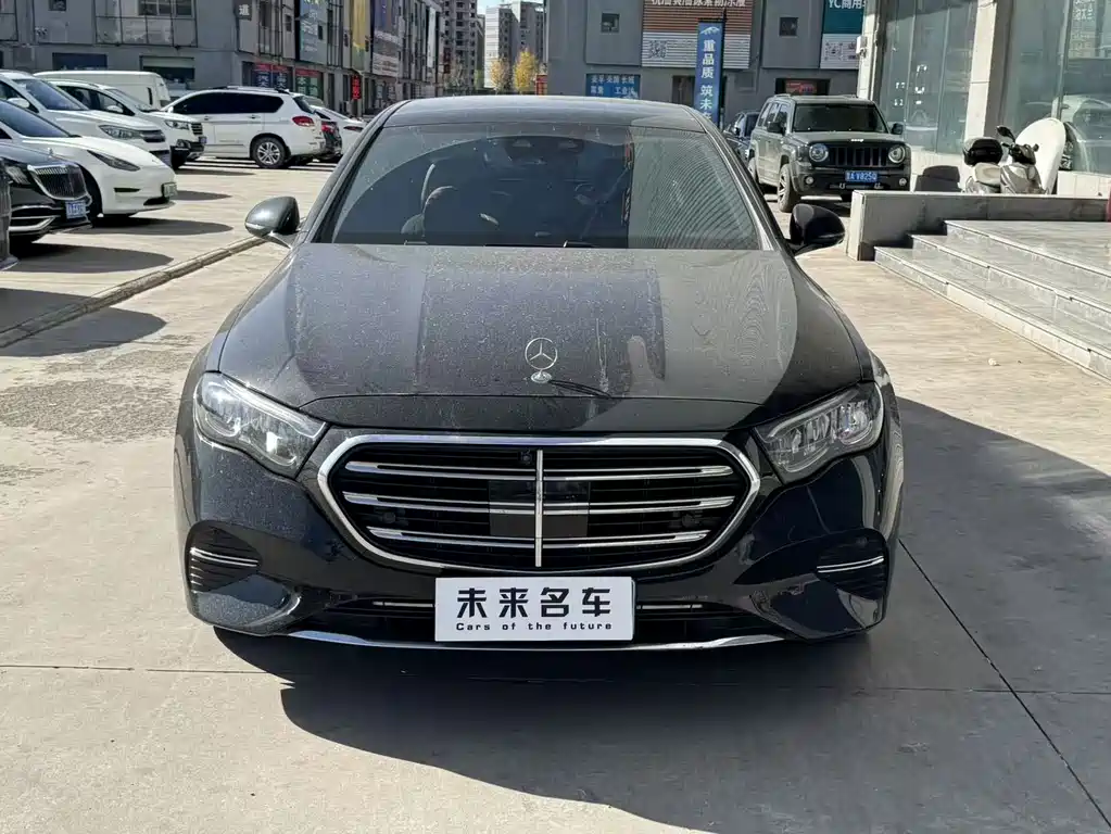 Mercedes-Benz E-Class — миниатюра 2