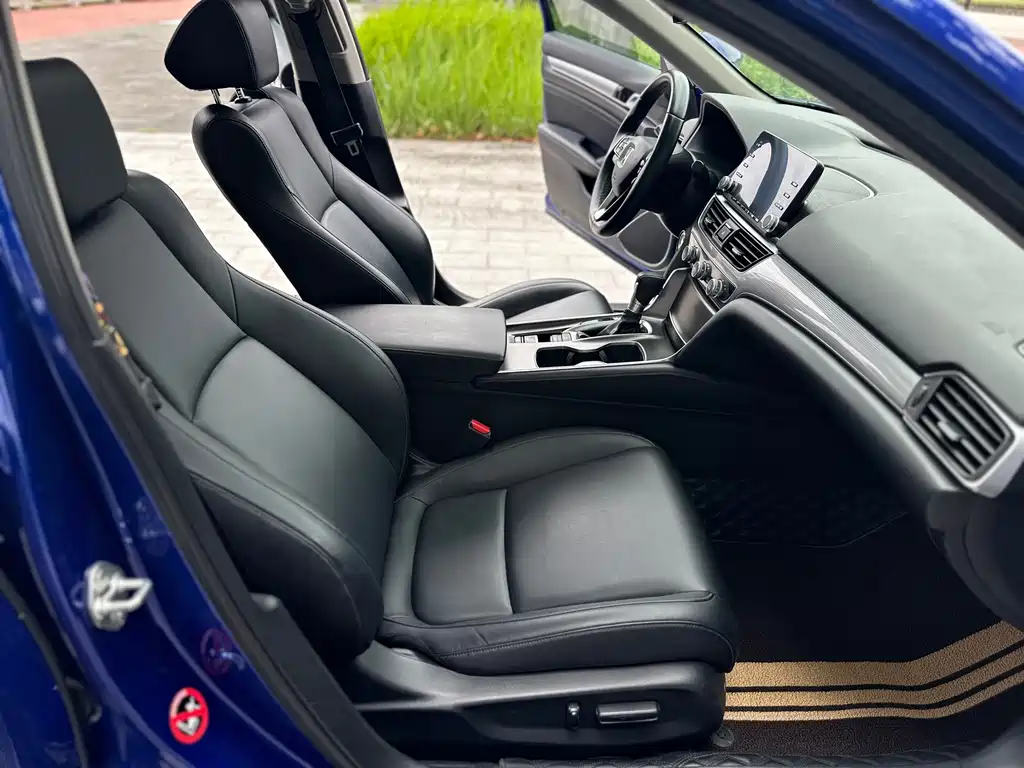 Honda Accord — миниатюра 13