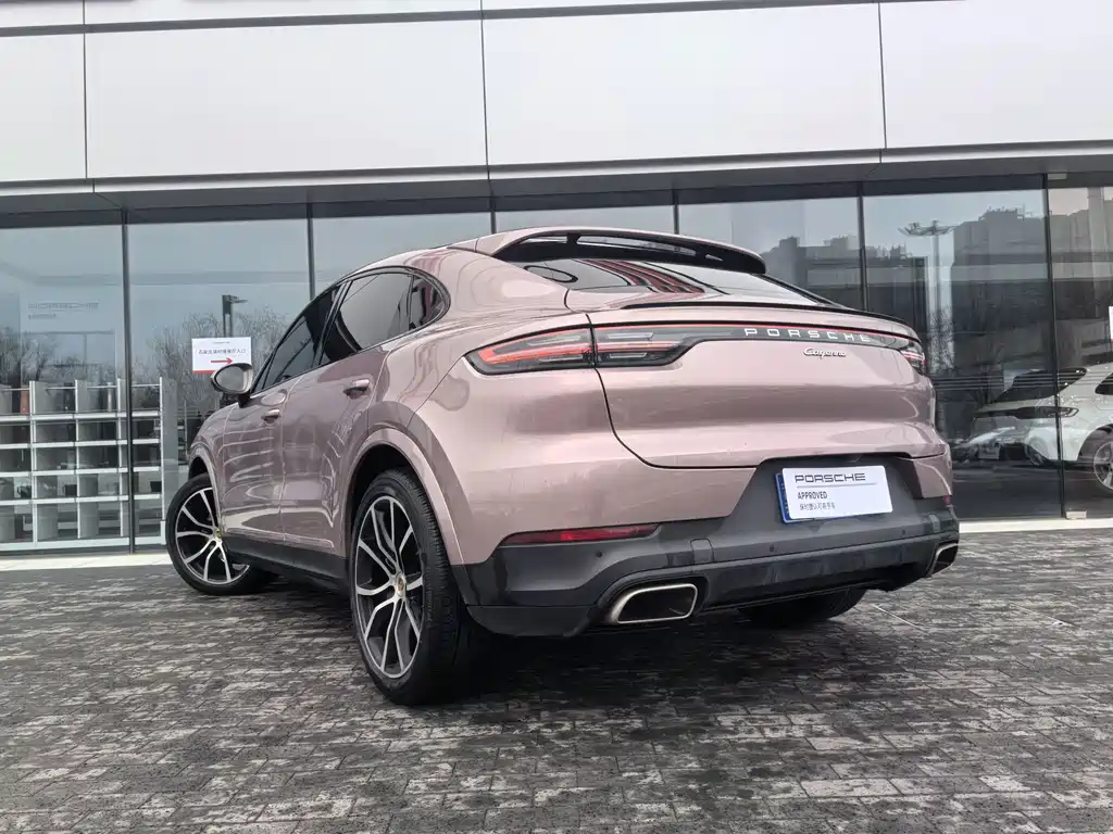 PORSCHE CAYENNE