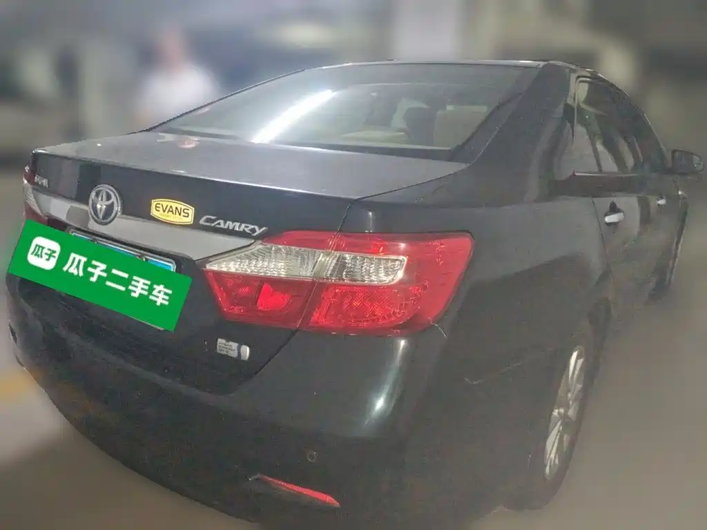 Toyota Camry — миниатюра 4