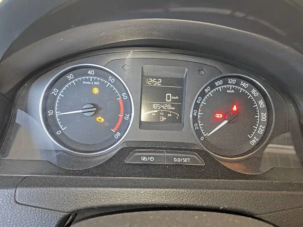 Skoda Rapid Spaceback — миниатюра 12
