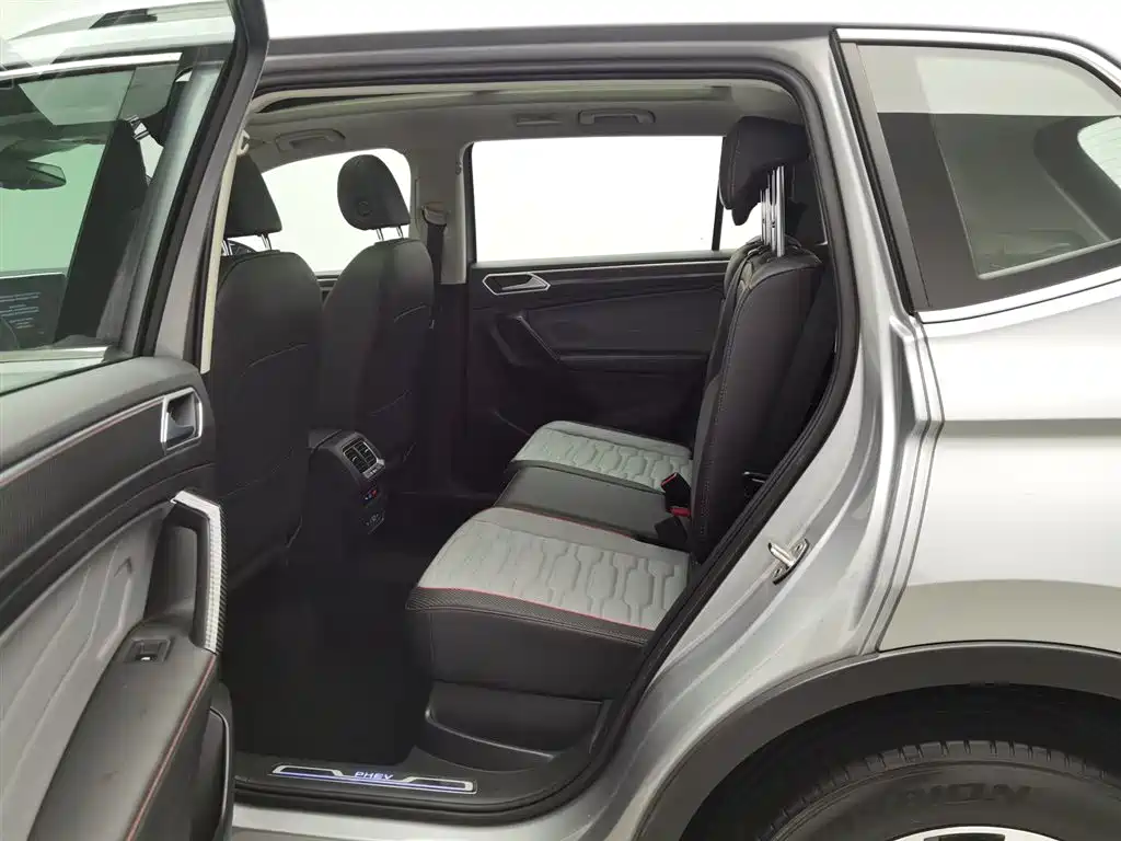 VOLKSWAGEN TIGUAN L NEW ENERGY