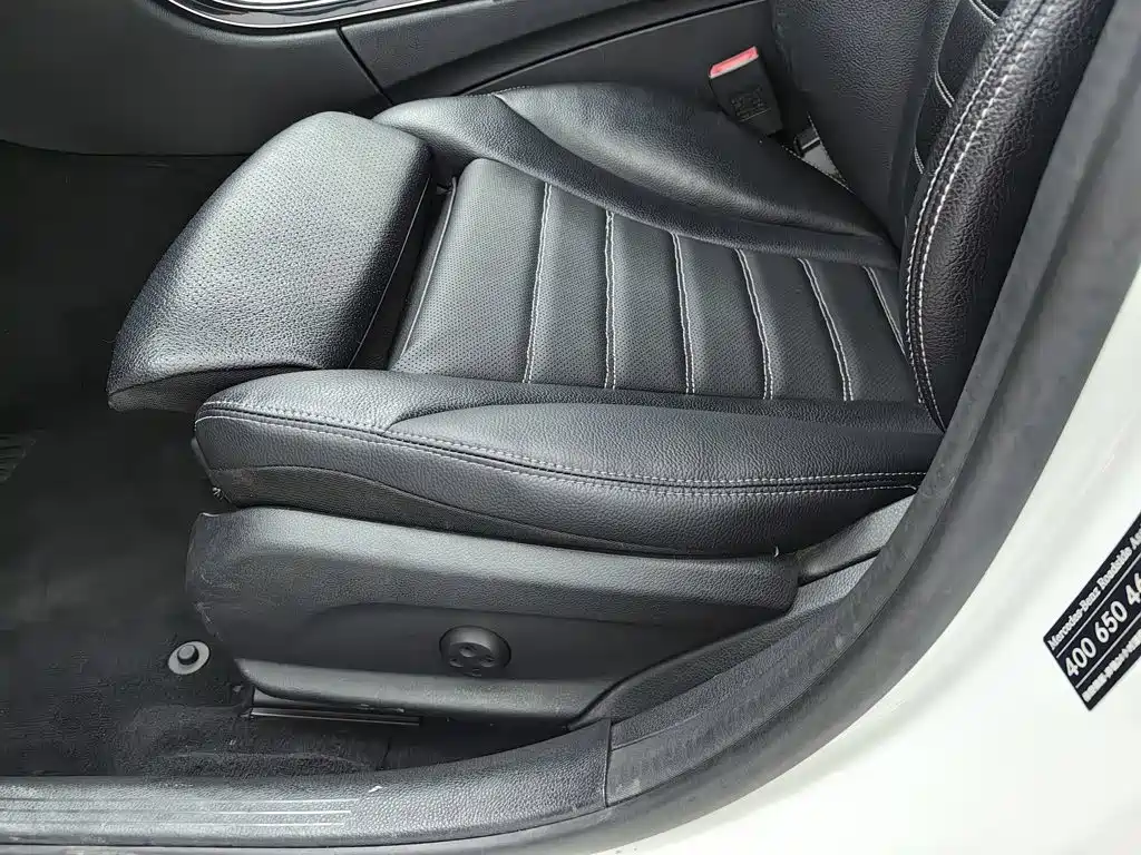 Mercedes-Benz C-Class — миниатюра 20