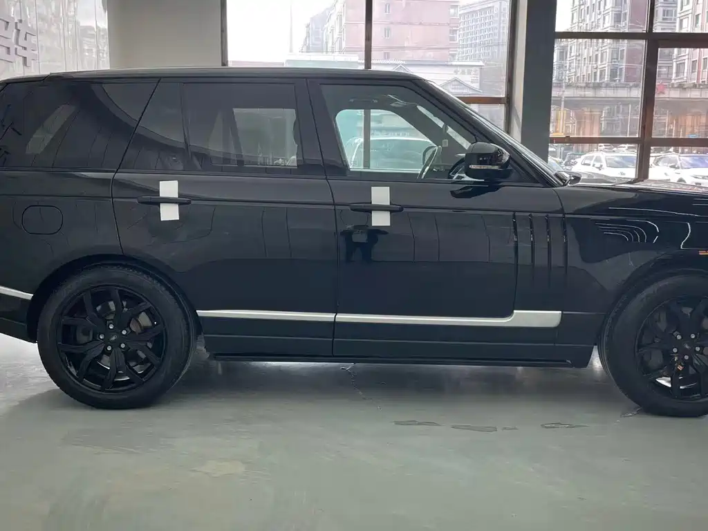 Land Rover Range Rover 2013 NA 5.0 V8 Vogue SE