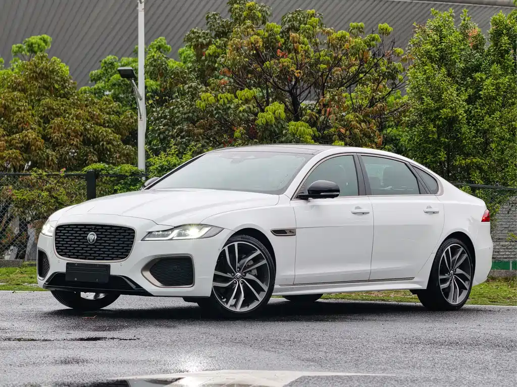 Jaguar XFL 2024