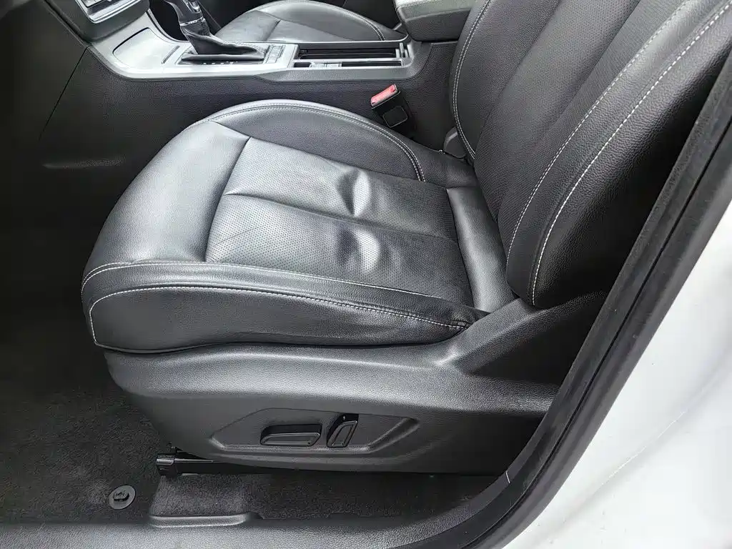 Roewe RX5 — миниатюра 20
