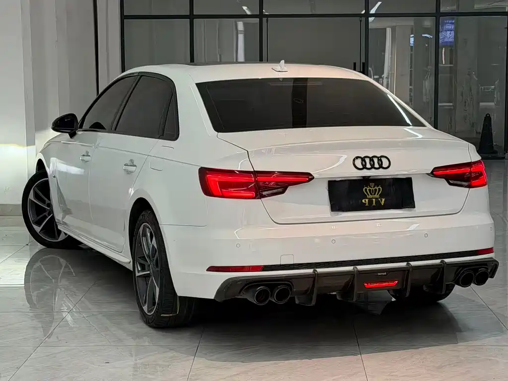 Audi A4L — миниатюра 7