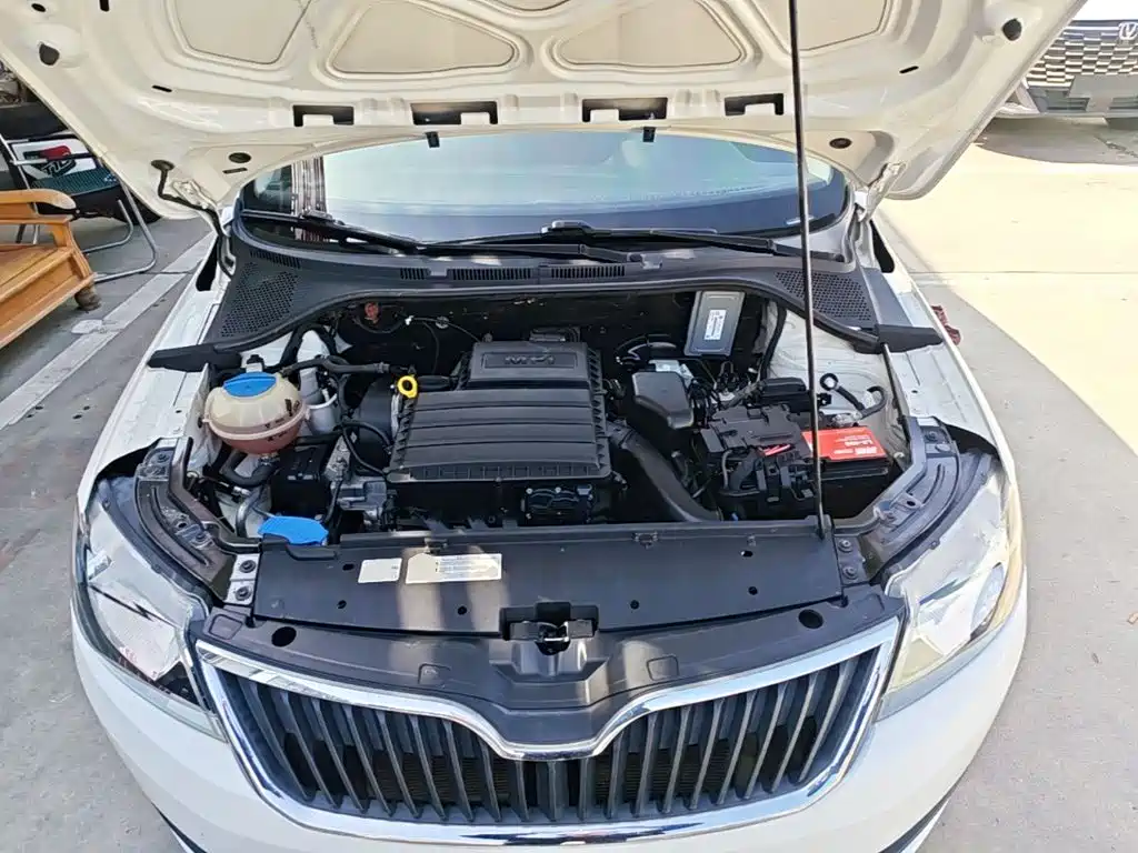 Skoda Rapid Spaceback — миниатюра 20