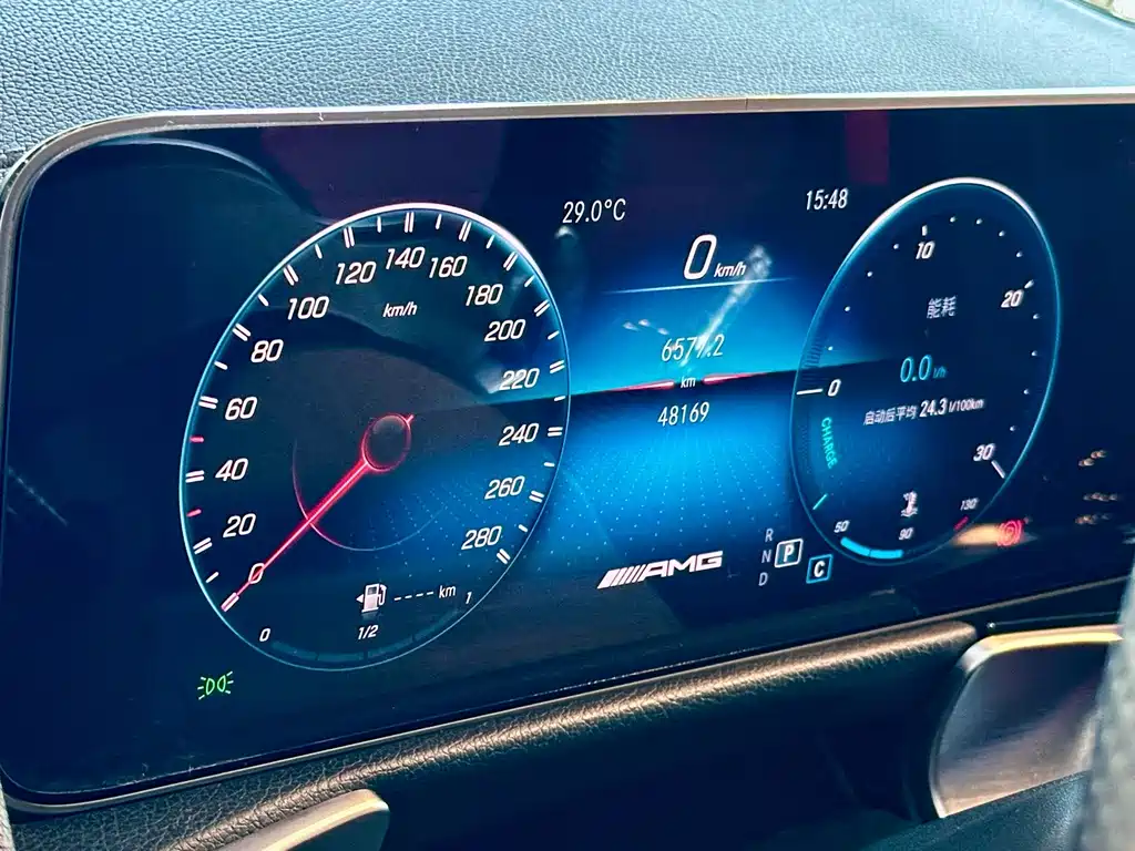 Mercedes-Benz GLB AMG — миниатюра 7