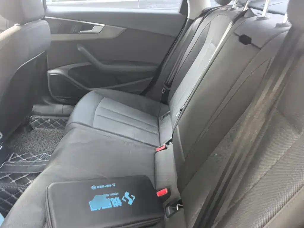 Audi A4L — миниатюра 18