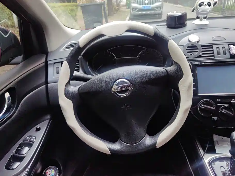 Nissan Tiida — миниатюра 15