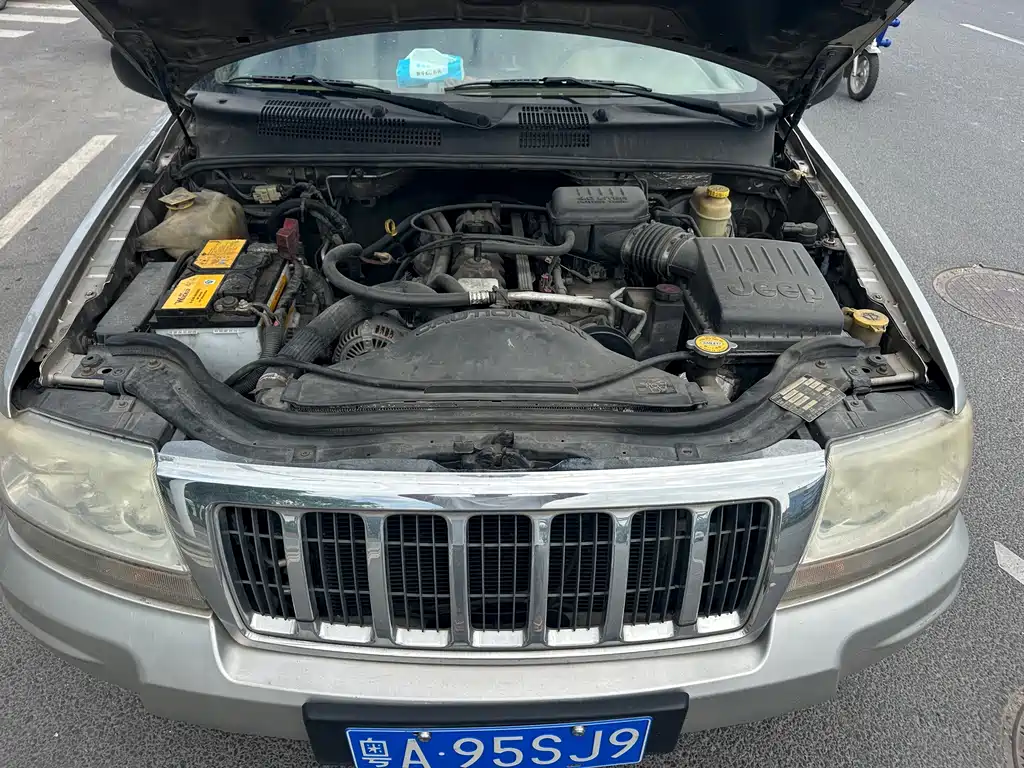 Jeep Grand Cherokee — миниатюра 13