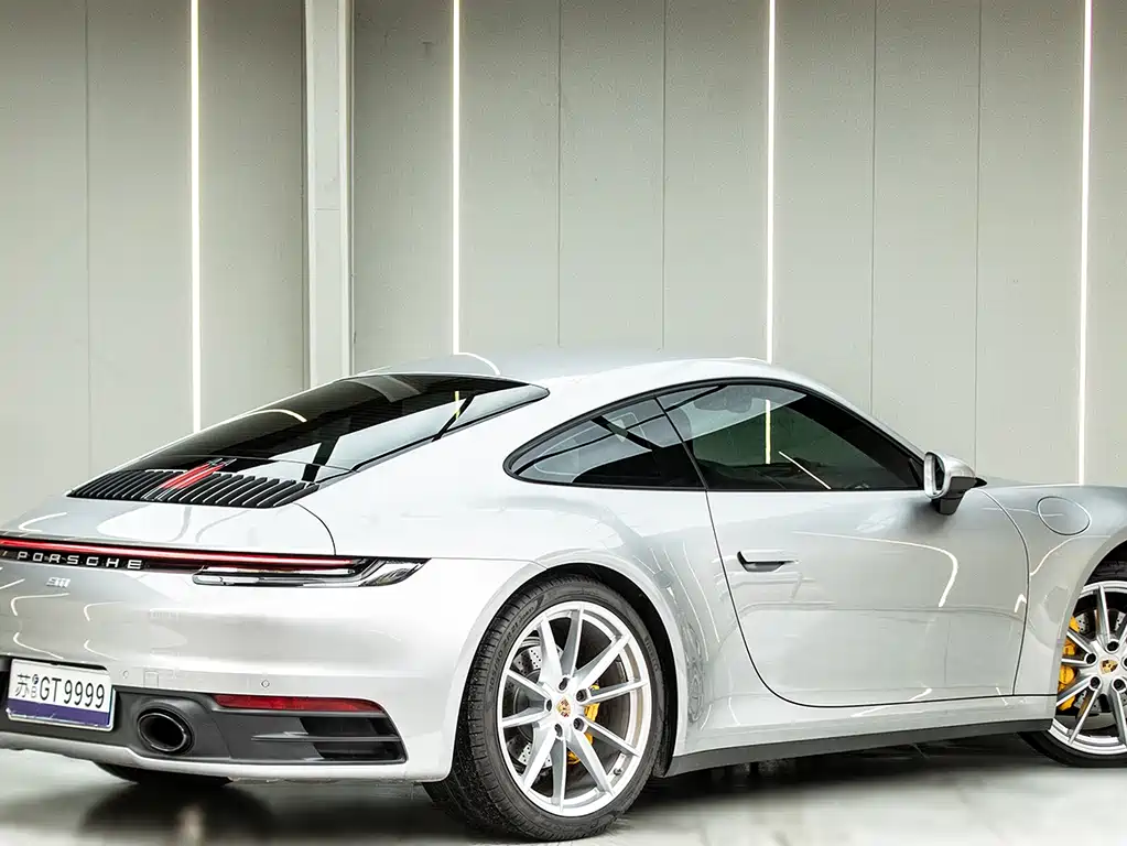 Porsche 911 2023 Carrera 3.0T