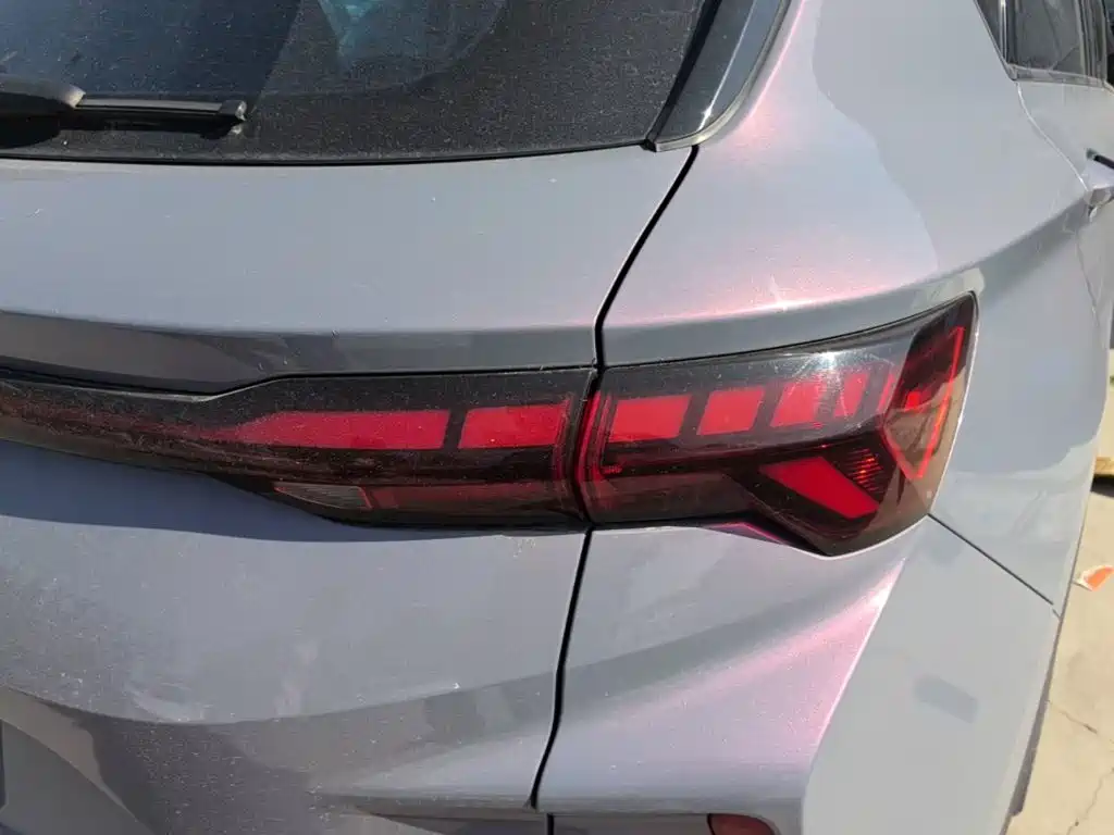Geely Binyue — миниатюра 8