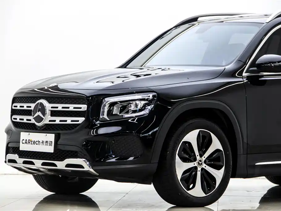 MERCEDES-BENZ GLB