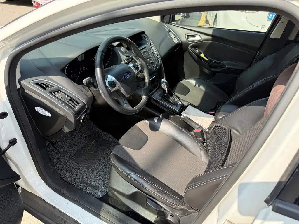Ford Focus — миниатюра 10