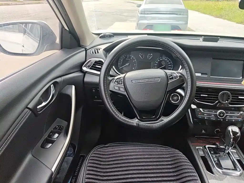 Venucia T90 — миниатюра 3