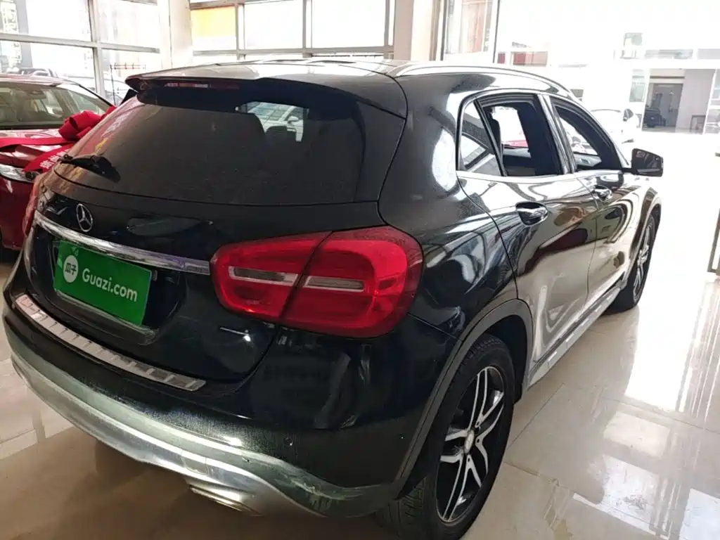 Mercedes-Benz GLA 2016 GLA 200 Fashion