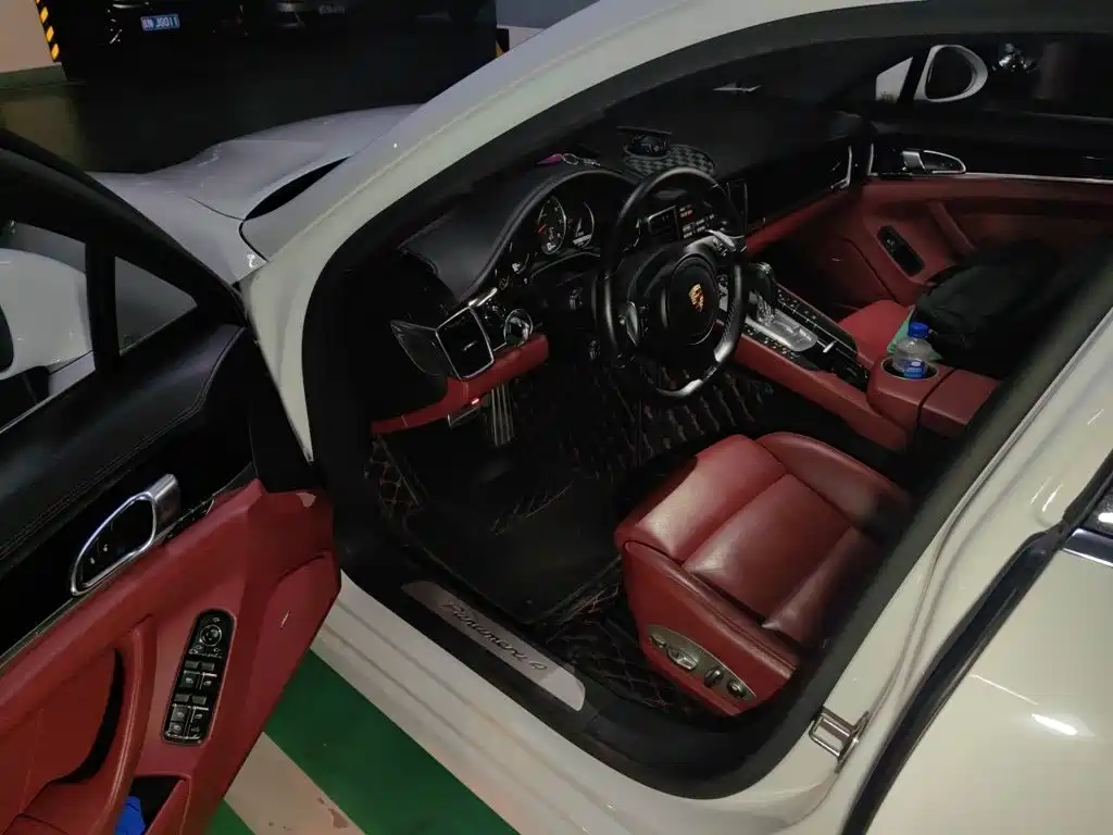 Porsche Panamera — миниатюра 12