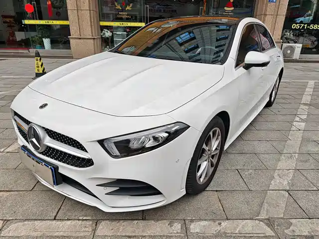 MERCEDES-BENZ A CLASS